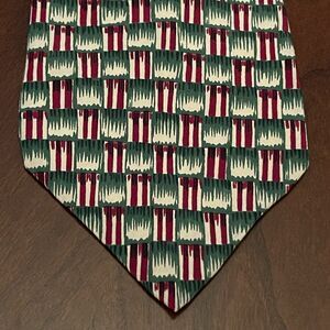 Vintage Burberrys Of London Green Red 100% Silk Men’s Neck Tie Made In USA
